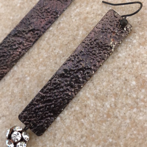 elegant mixed metal tassel/rhinestone pierced earrings - Picture 2 of 7